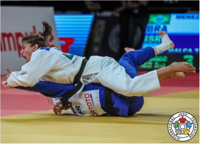 Sarah Menezes vence israelense e é bronze na Turquia no primeiro dia de competições 