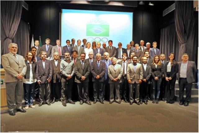 Confederações, atletas e COB recebem ministro do Esporte e assinam termo de compromisso para ações de combate ao assédio 