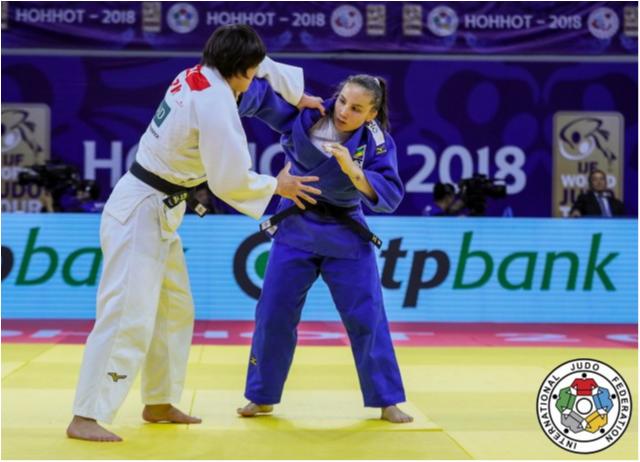Maria Portela e Ketleyn Quadros também terminam em quinto lugar no segundo dia em Hohhot