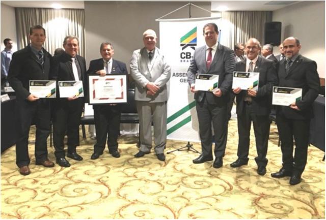 Presidentes de Federações e vices da CBJ recebem certificados de promoção de grau 