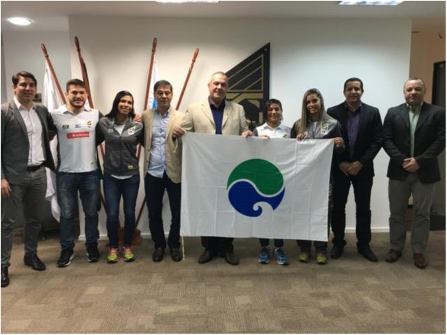 Bandeira de Hamamatsu é hasteada na sede da CBJ no ano que marca os 110 anos de imigração japonesa no Brasil