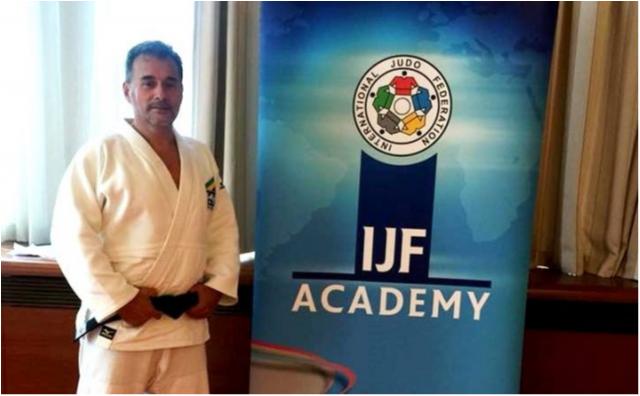 Na Croácia, Jeferson Vieira participa de curso da IJF Academy para árbitros