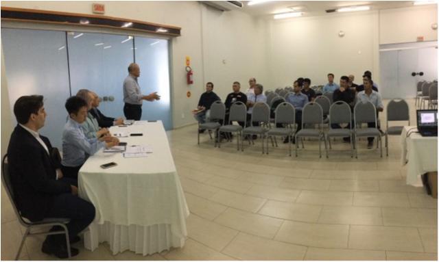 Professores brasileiros selecionados para intercâmbio no Japão se reúnem em Blumenau 