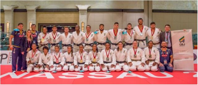 Brasil é prata na disputa por equipes mistas e fecha Mundial Júnior com cinco medalhas