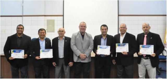 Árbitros brasileiros recebem certificados de FIJ B 