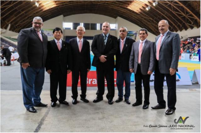 Em reunião em Curitiba, Conselho de Graduação define últimas promoções de graus de 2018