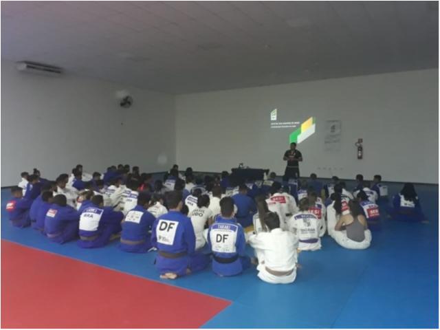 Judocas das categorias de base do Brasil iniciam temporada 2019 com treinamento de campo no interior de São Paulo