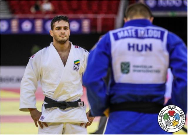 Leandro Guilheiro vence três lutas por ippon e fecha Grand Prix de Zagreb em 7º lugar
