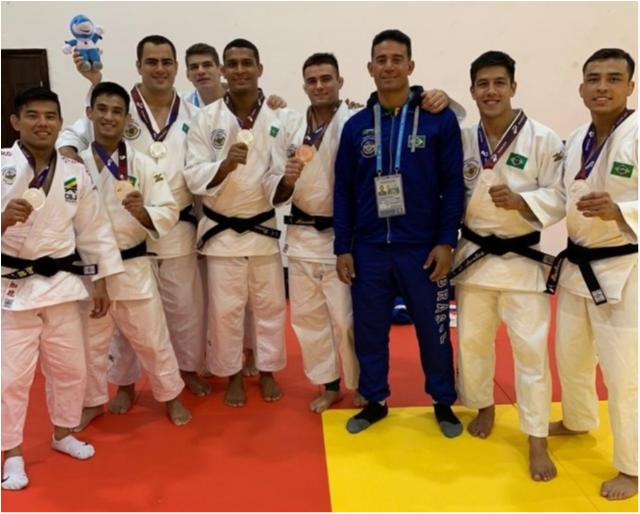 Brasil leva a prata e o bronze na disputa por equipes dos Jogos Mundiais Militares, em Wuhan, na China