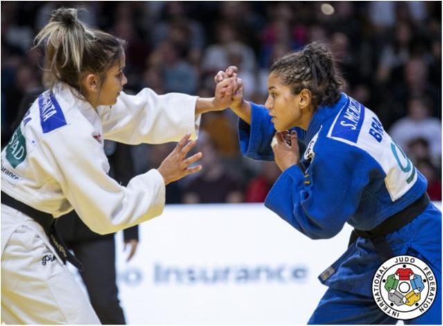 Brasil tem bronze de Larissa Pimenta e quinto lugar de Sarah Menezes no primeiro dia de Grand Slam, em Paris