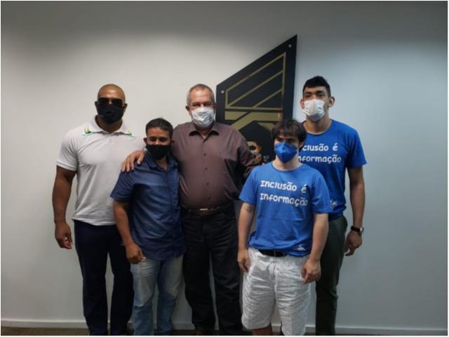 CBJ recebe visita de representantes do judô paralímpico e inclusivo, entre eles, o multicampeão Antônio Tenório 