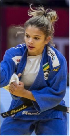 Larissa Pimenta para nas oitavas-de-final do Mundial