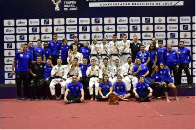Esporte Clube Pinheiros vence Minas Tênis Clube e é campeão do CBI Grand Prix Nacional 2022