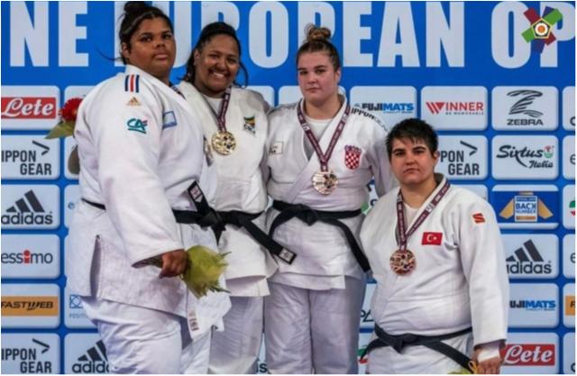 Beatriz Souza é campeã do European Open de Riccione