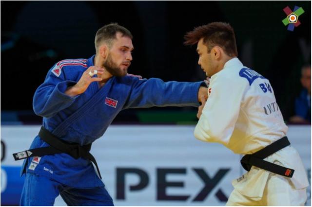 Allan Kuwabara e Amanda Lima caem na estreia e levam lições de primeiro Mundial