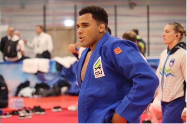 Marcelo Gomes fica em 7º lugar no Mundial de Tashkent