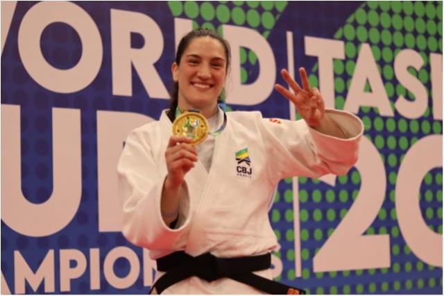 Mayra Aguiar é tricampeã Mundial de Judô em Tashkent