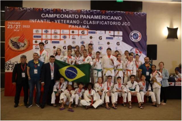 Vinte e cinco judocas brasileiros sobem ao pódio do Pan-Americano Sub-13, no Panamá