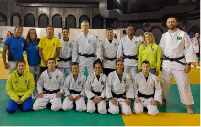 Brasileiros fazem primeiro treino em Paris e conhecem adversários no Grand Slam 