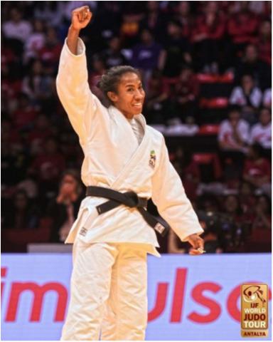 Ketleyn Quadros é campeã do Grand Slam da Turquia com ippon no último segundo 