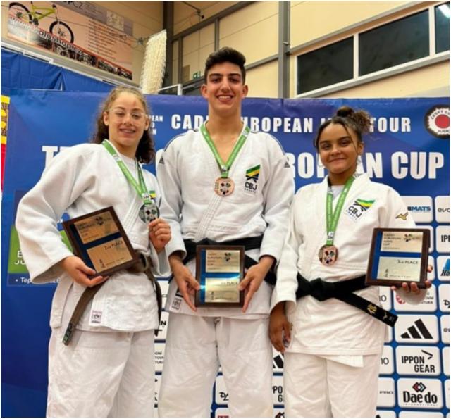 Sub-18 fatura seis medalhas na República Tcheca 