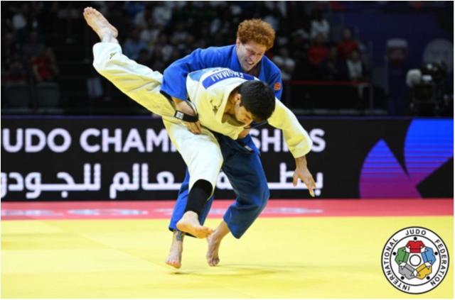 Willian Lima para nas oitavas do Mundial de Doha