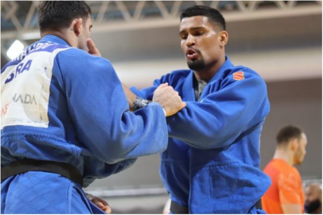 Rafael Buzacarini e Leonardo Gonçalves param nas preliminares do Mundial de Doha