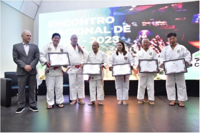 Setenta Kodanshas são graduados no Encontro Nacional de Judô 2023 