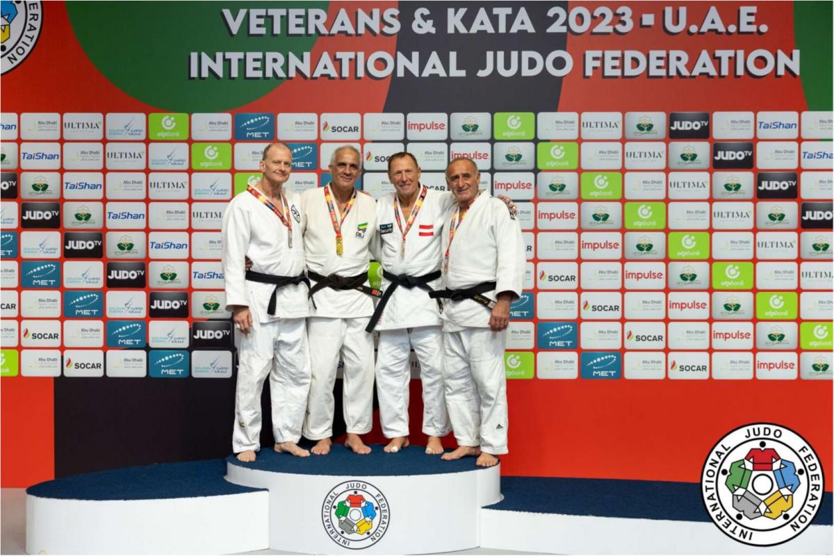 Judô brasileiro sobe ao pódio 27 vezes no Campeonato Mundial de Veteranos