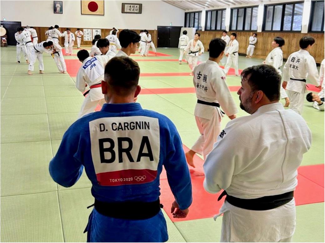 Perto de retornar às competições, Daniel Cargnin treina no Japão em busca de “reconexão com o judô” 