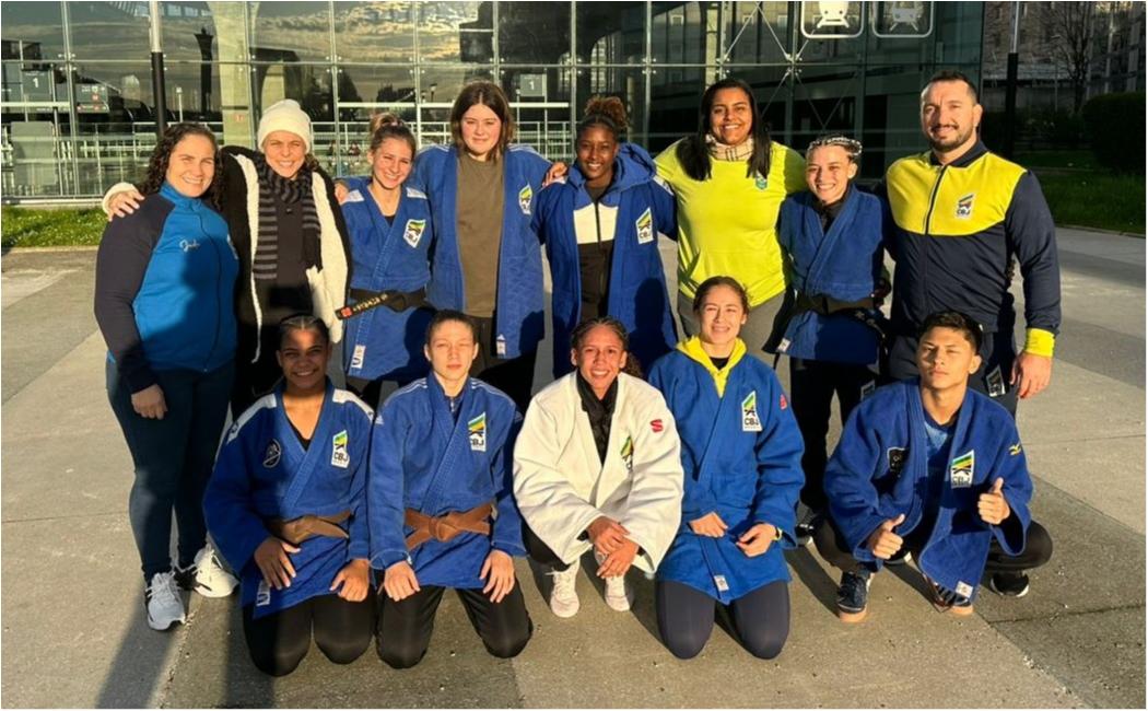 Maria Portela e Maria Suelen Altheman estreiam como treinadoras da seleção sub-18 na Copa Europeia de Porec