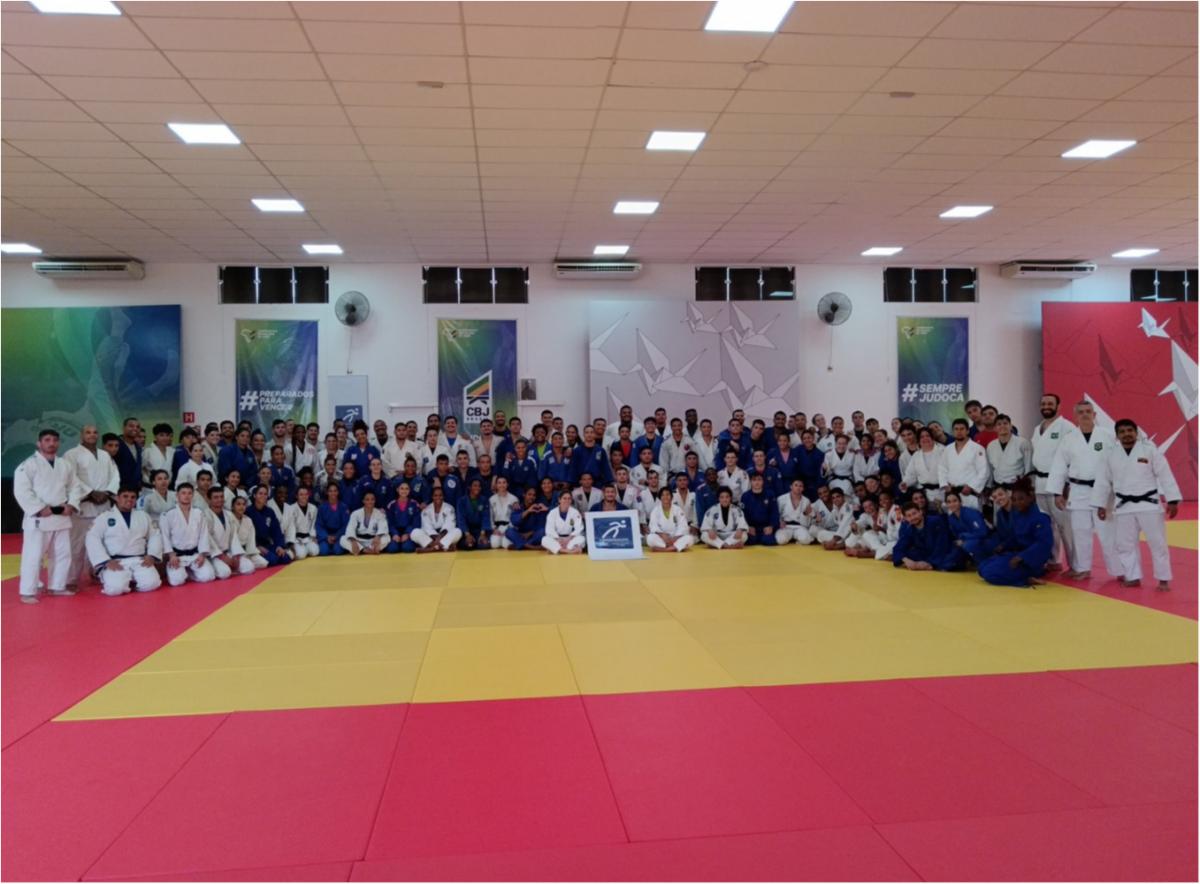 Seleção conclui período de treinos em Pindamonhangaba de olho na reta final de preparação para Paris 