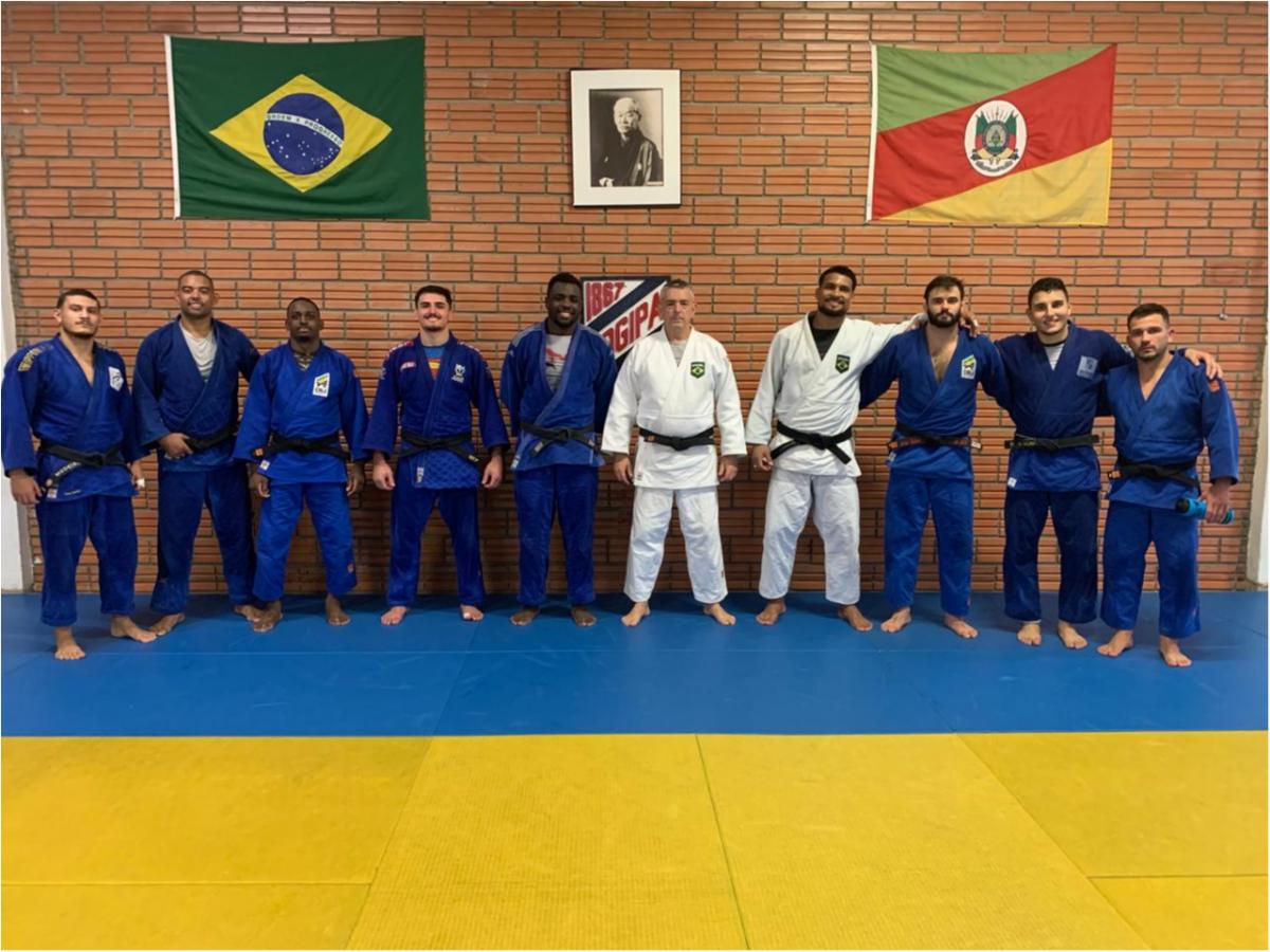Em parceria com clubes, CBJ reforça treinos dos olímpicos na reta final rumo à Paris 