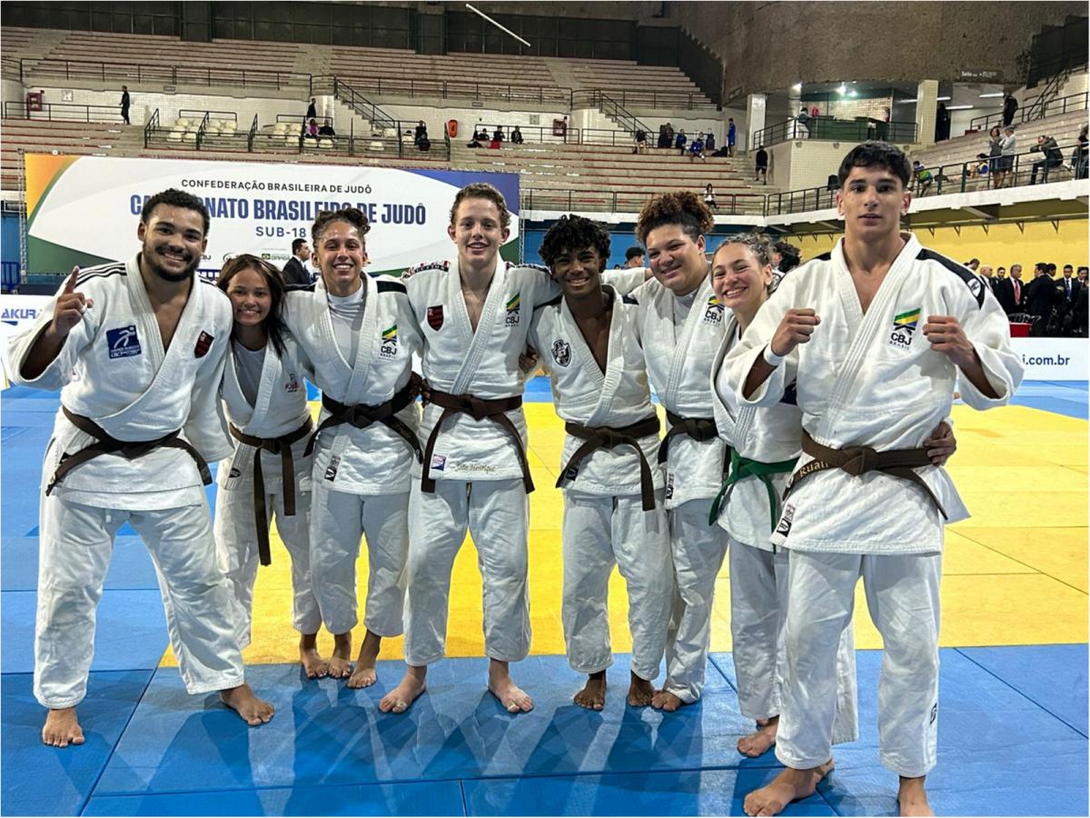Rio bate São Paulo e conquista título do Brasileiro Sub-18 por equipes mistas 