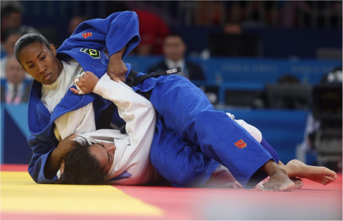 PARIS 2024 - Ketleyn Quadros começa bem, mas para nas oitavas de final do judô
