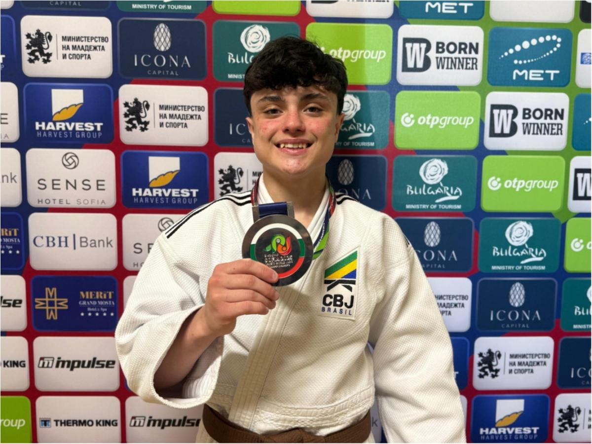 Brasil abre Mundial Cadete de Judô com prata de Arthur Bonato