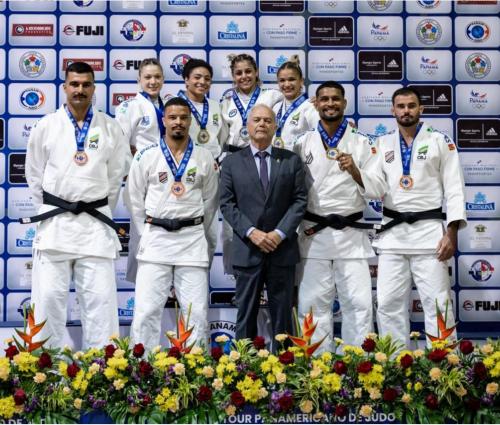 Com mais quatro ouros, uma prata e três bronzes, judô brasileiro chega a 14 medalhas no Campeonato Pan-Americano Sênior