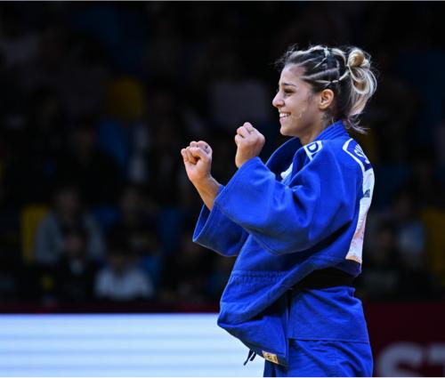 Sarah Souza abre campanha brasileira no Grand Slam de Astana com bronze inédito 