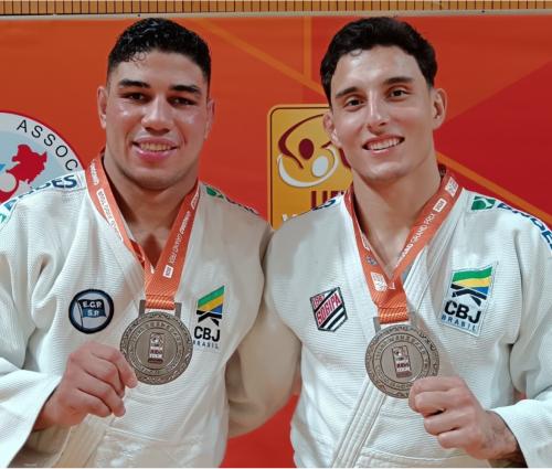 Guilherme Schimidt e Giovani Ferreira são vice-campeões e Seleção Brasileira de Judô encerra Grand Prix de Qingdao com quatro medalhas