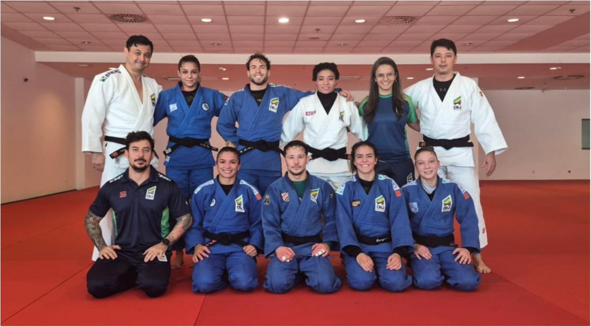 Seleção Brasileira desembarca em Budapeste para o último Grand Slam antes do Campeonato Mundial