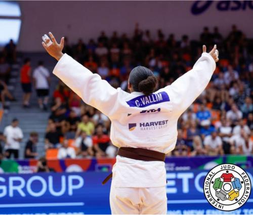 Delegação brasileira desembarca em Málaga com 25 atletas para a Copa Europeia Sênior